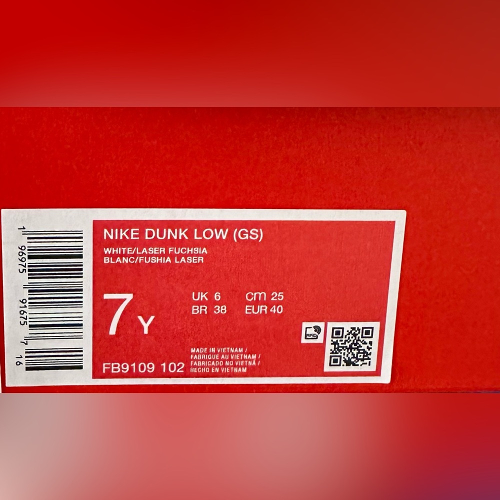 2023 Dunk Low GS 'Laser Fuchsia' - Picture 4 of 4